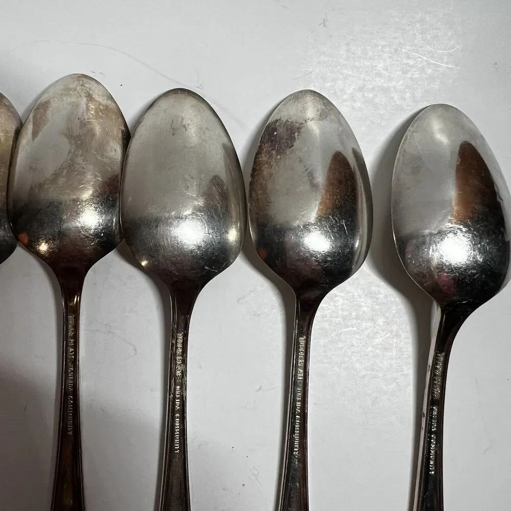 Lot of 8 Vintage Oneida Community TUDOR PLATE 6